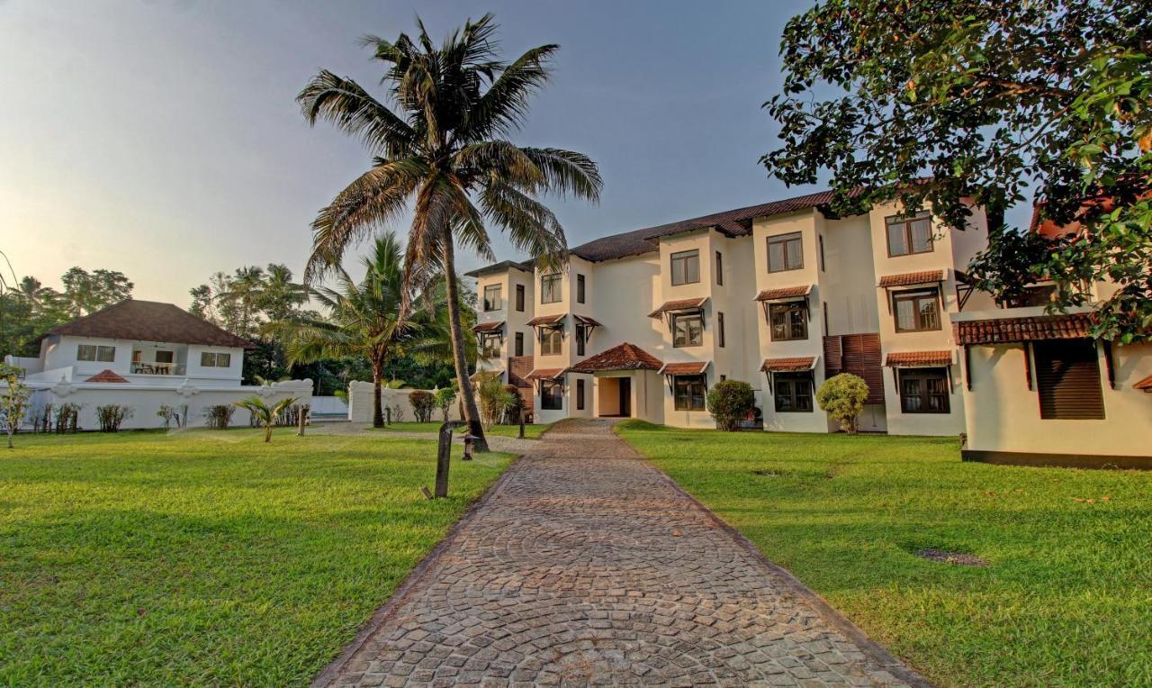 Treebo Premium Travancore Palace Cherthala Alappuzha Exterior foto