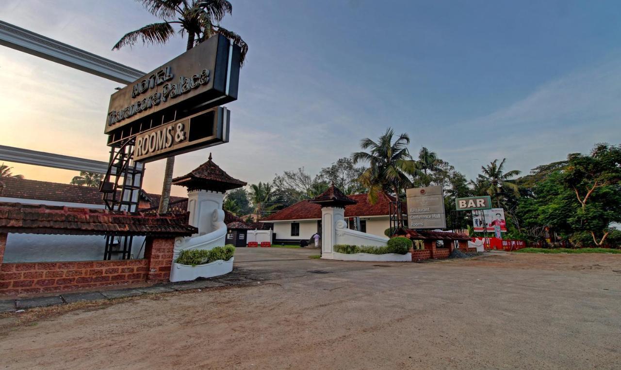 Treebo Premium Travancore Palace Cherthala Alappuzha Exterior foto