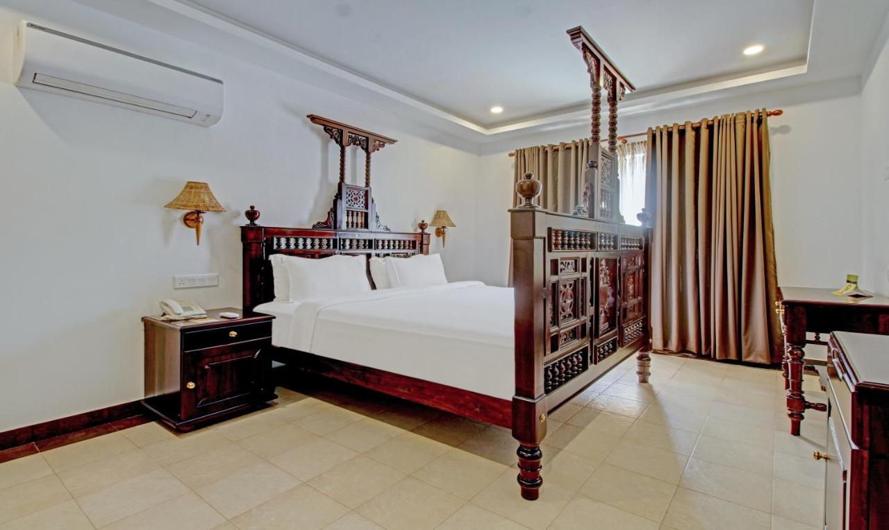 Treebo Premium Travancore Palace Cherthala Alappuzha Exterior foto