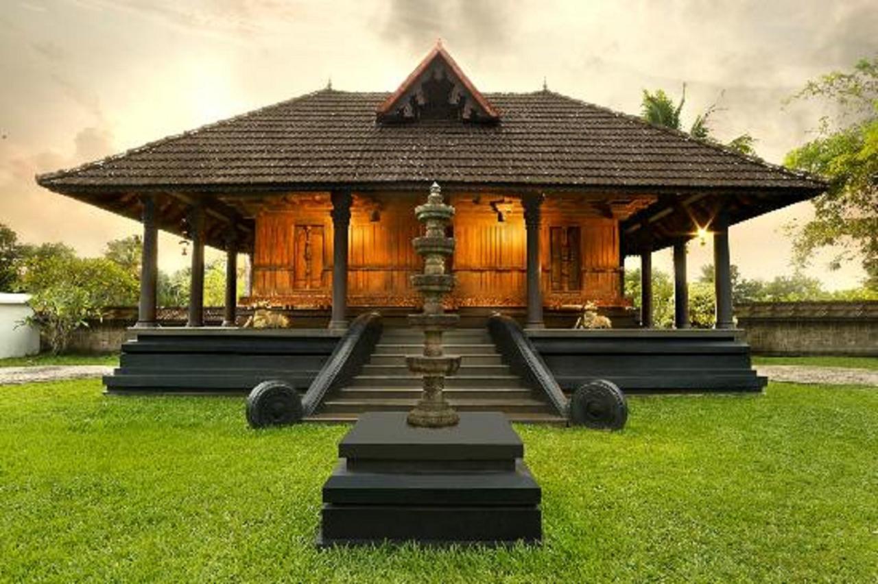 Treebo Premium Travancore Palace Cherthala Alappuzha Exterior foto